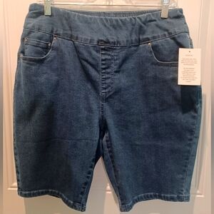 NWT BLAIR WOMEN'S 14P NAVY COTTON DENIM KNEE-LENGTH SHORTS!